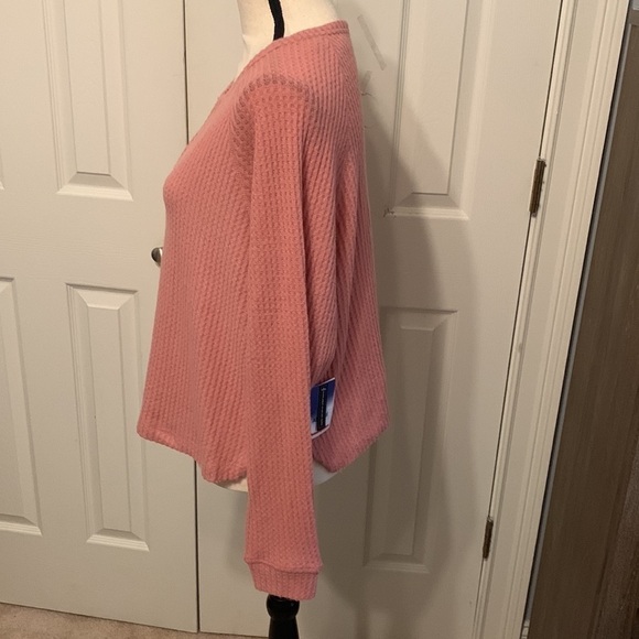 𝅺Abound Thermal Top - Picture 3 of 8